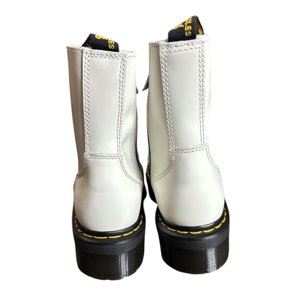 Dr. Martens, Jadon 8-Eye Leather Platform Boot for Men and Women - Picture 3 of 5